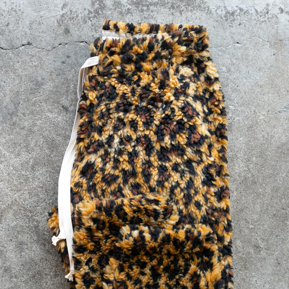 gustin #40 mammoth leopard fleece joggers - cat