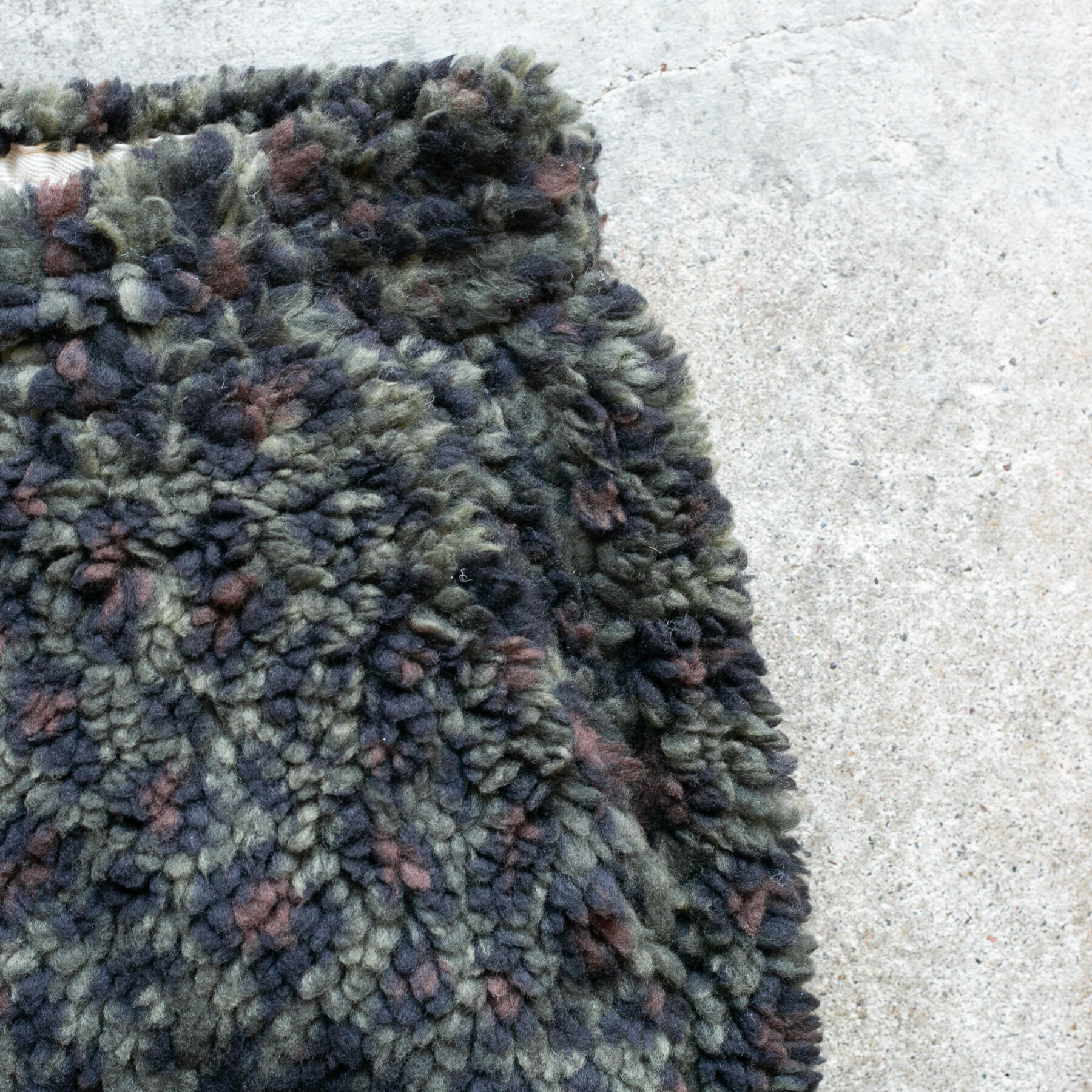 gustin #41 mammoth leopard fleece joggers - olive