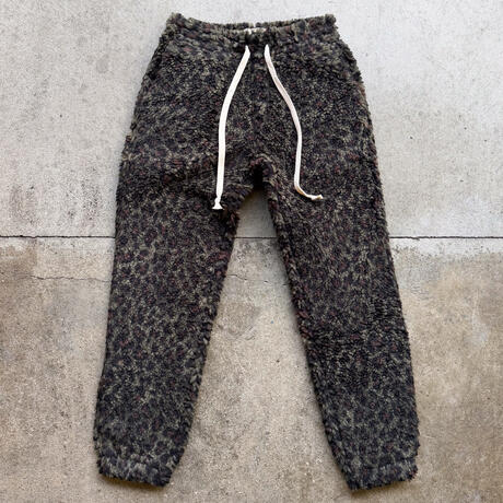 gustin #41 mammoth leopard fleece joggers - olive