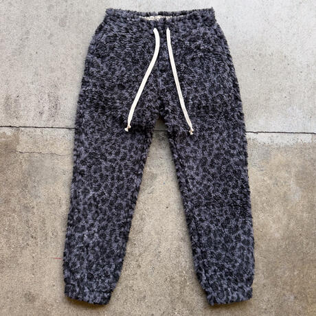 gustin #42 mammoth leopard fleece joggers - cornflower