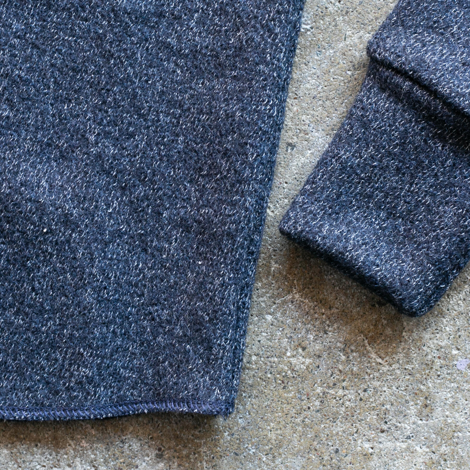 gustin ultrasoft triple twist crewneck - navy