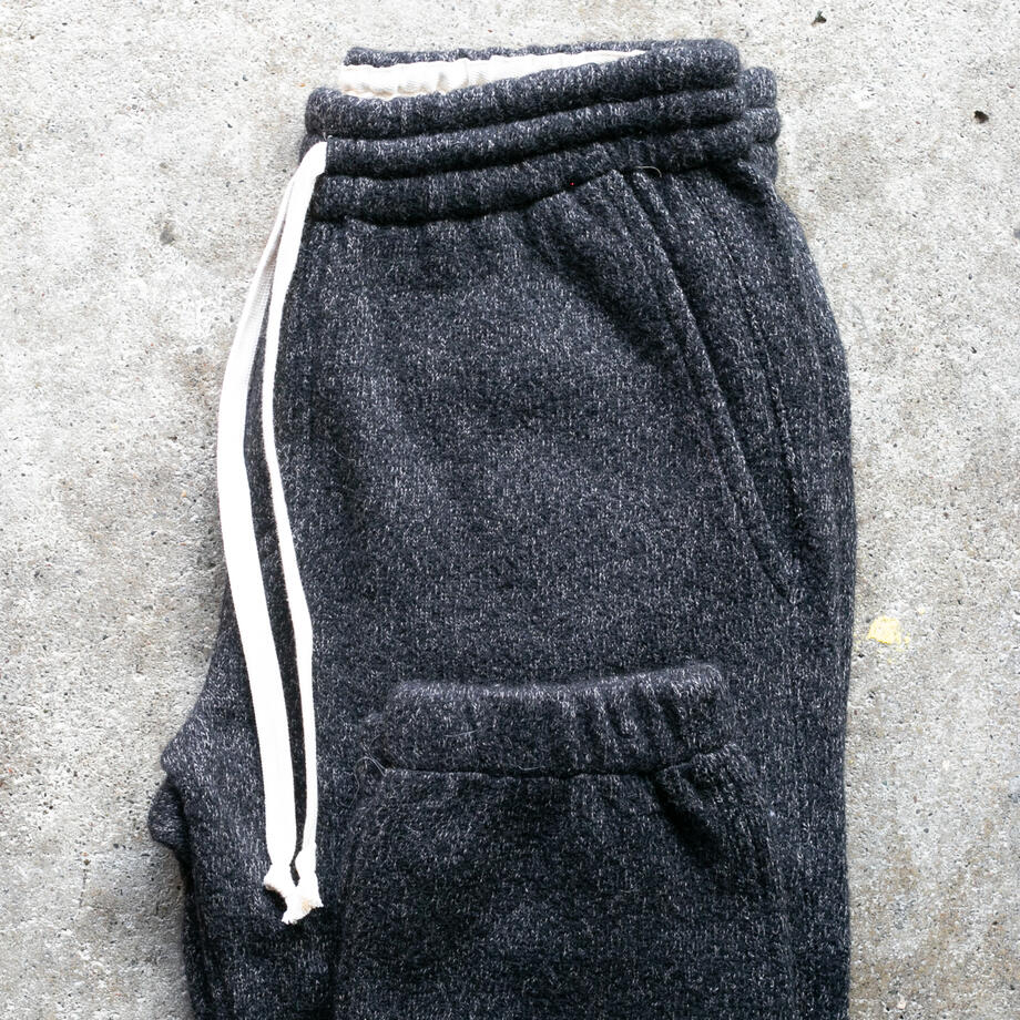 gustin ultrasoft triple twist joggers - charcoal