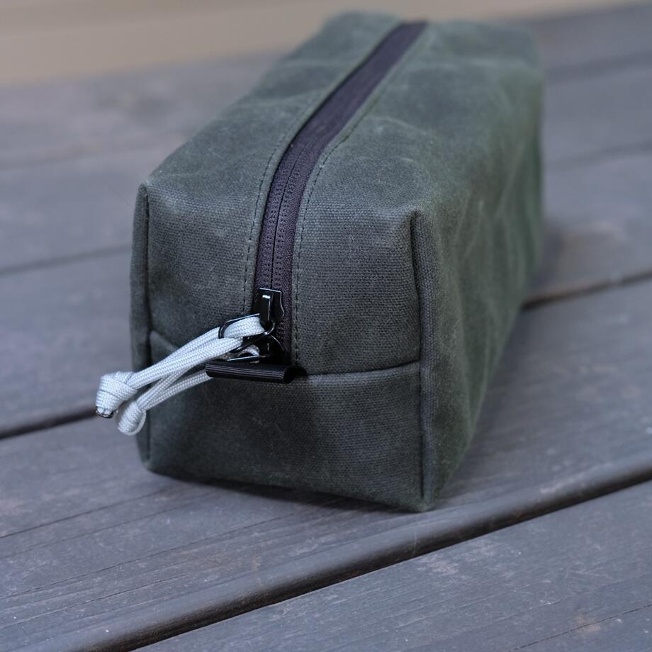 gustin waxed canvas dopp kit - olive