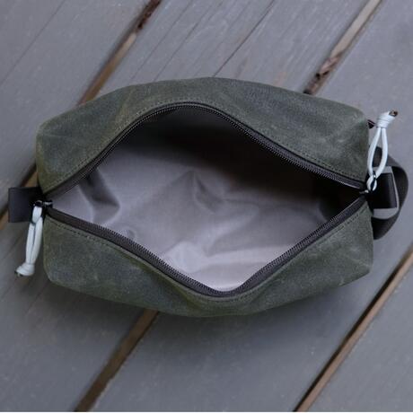 gustin waxed canvas dopp kit - olive
