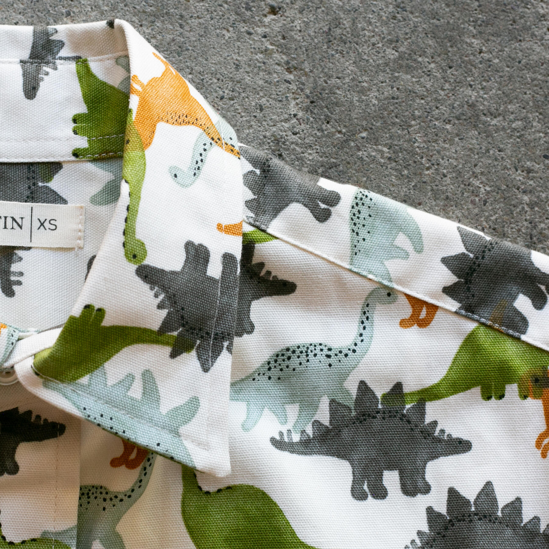 gustin #1345 dino shirt - cream