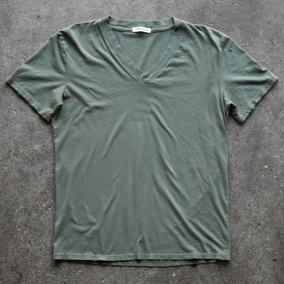 gustin v-neck t-shirt classic collection