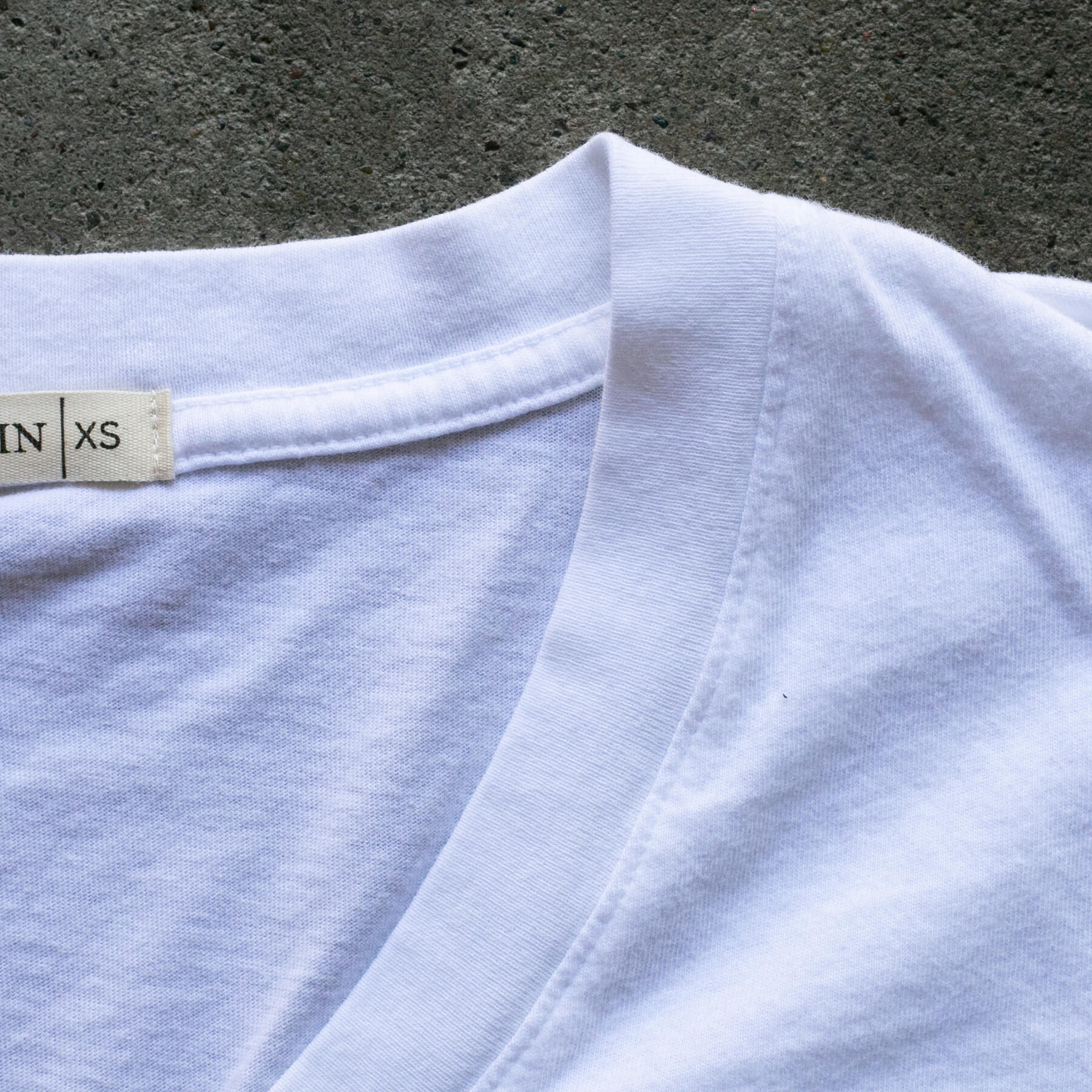 gustin v-neck t-shirt classic collection