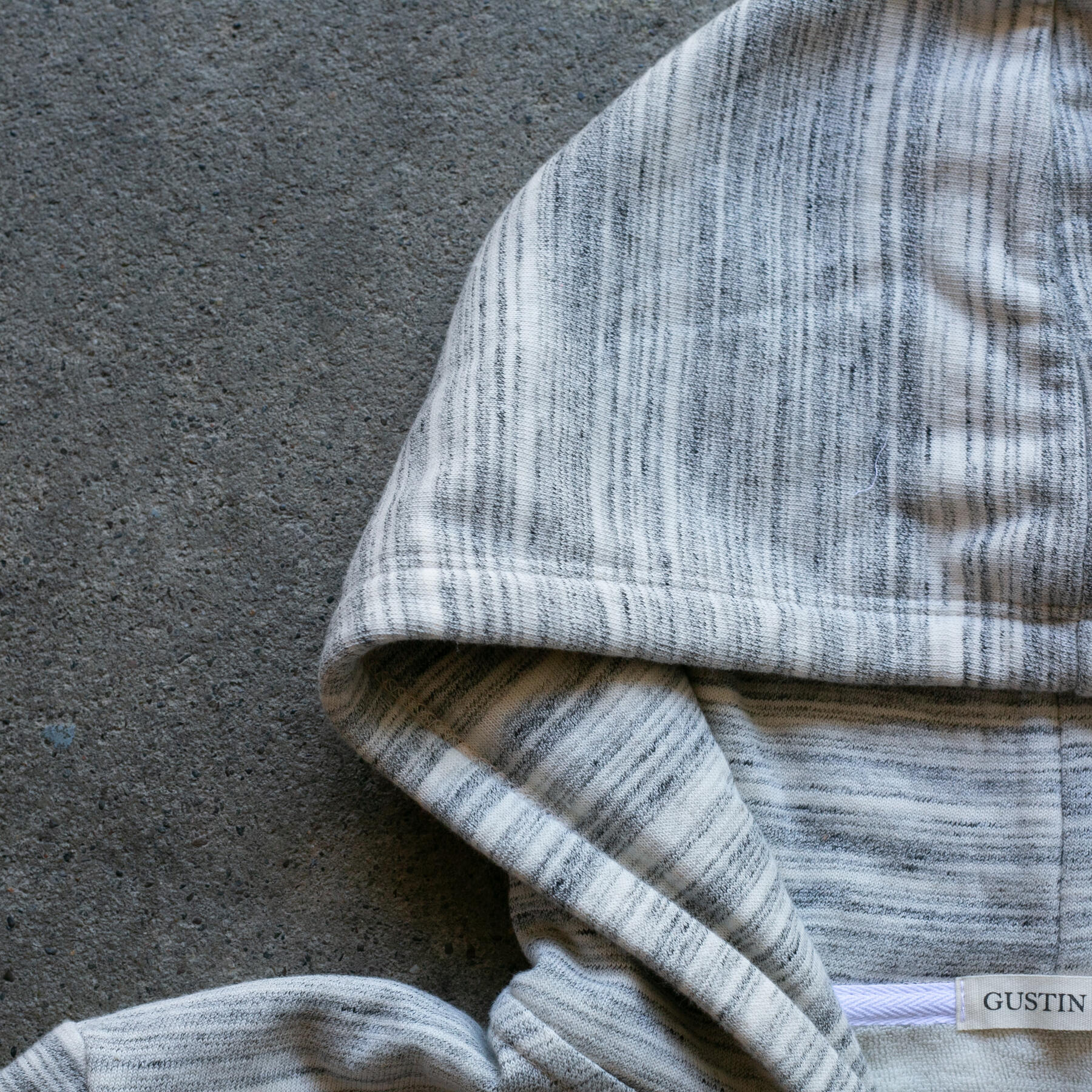gustin twisted yarn zip hoodie