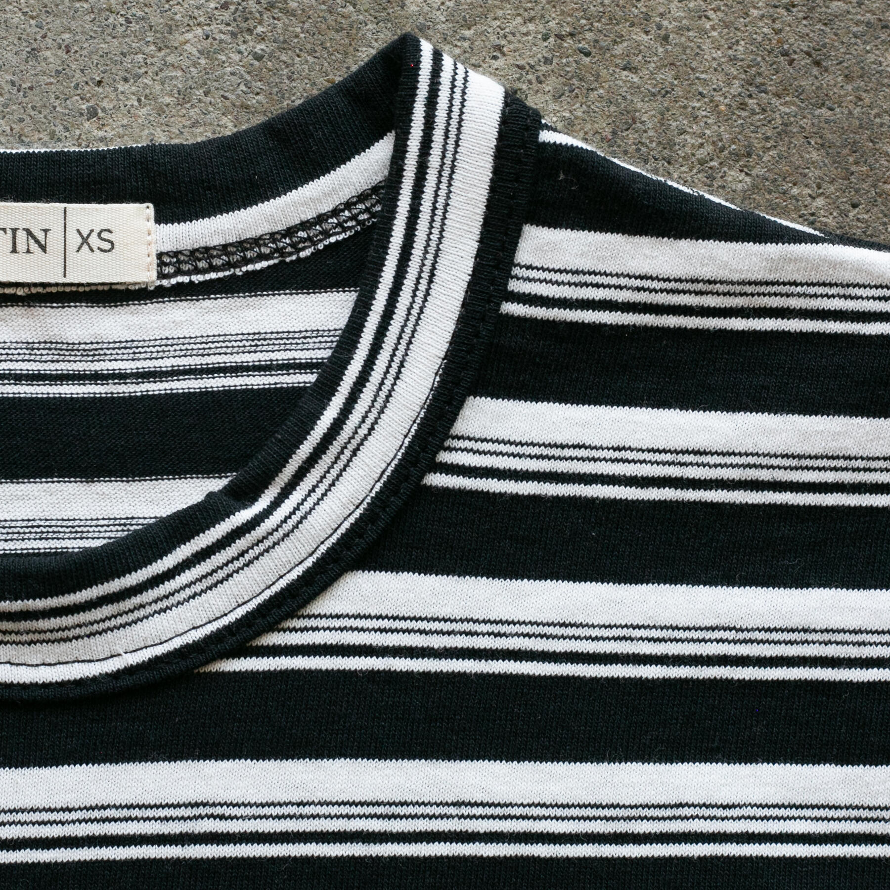 gustin japan heavy retro stripe t-shirt - black