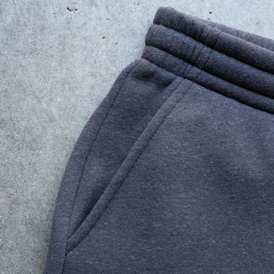 gustin plush fleece sweatshorts - charcoal