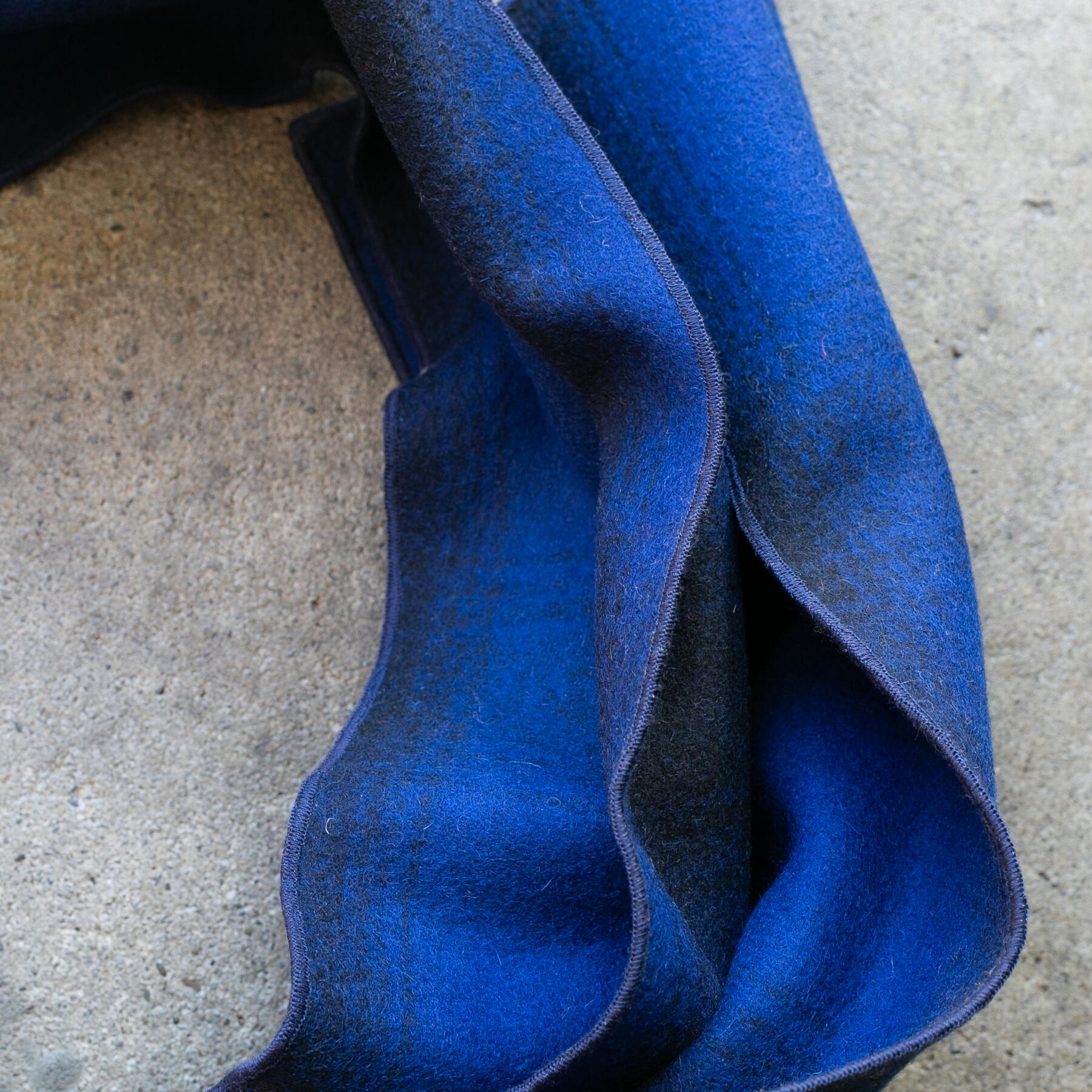 gustin vintage wool scarf - electric blue